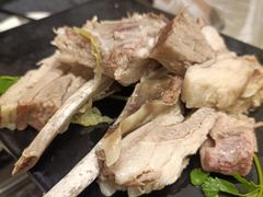 手抓羊肉-红棚子肚绷·徐州烧烤(南京店)