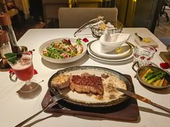 -Mogul Eatery·大亨餐酒馆