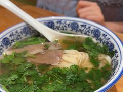-嘻小北·兰州清汤牛肉面(太平洋森活天地店)