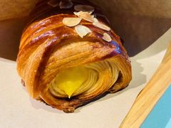 蛋黄夹心可颂-sugarman espresso素饮糖人高新咖啡工厂