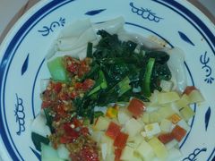 -阿瓦山寨·湘菜现炒·剁椒鱼头王(咸阳总店)