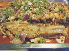 -鸣记脆皮烤鱼·海鲜烤鱼(三八广场店)