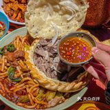在新街口吃到巨无霸酥皮烤包子啦