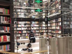 -钟书阁(群光广场店)