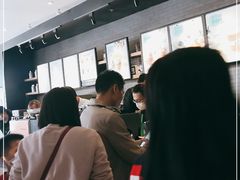 -星巴克臻选(莘庄仲盛店)