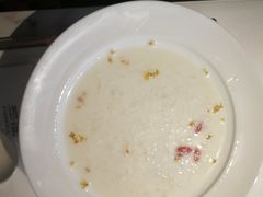 -燕庭·纯燕窝·甜品下午茶(南京西路店)
