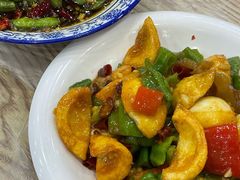 -江城燕子大排档(江汉路步行街店)