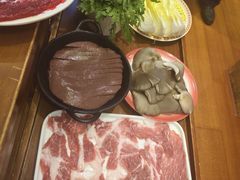 -沸炉重庆老火锅(军事博物馆店)