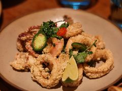 炸鱿鱼圈calamari-THE CANNERY&JUJU 新鲜海鲜·牛排美食酒廊