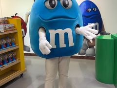 -m豆巧克力世界(上海世茂广场店)