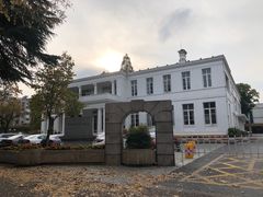 -南京双门楼宾馆(盐仓桥地铁站阅江楼店)