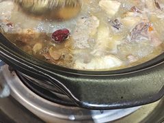 -野菌皇海景野生菌火锅(滨海大道店)