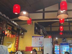 -富正毅三下锅·湘西韵味(天门山索道店)