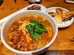 -云海肴·汽锅鸡·云南菜(天山百盛优客店)