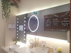 -维乐口腔(美维云门诊陆家嘴店)