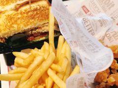 -The Habit Burger Grill 哈比特汉堡(复兴soho店)