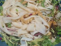 石河子凉皮-耶里夏丽·新疆菜·28年喀什老馆(田林东路店)