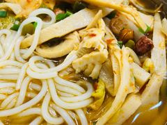 -卓雅桂林米粉