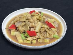 -芦茨金富饭庄·25年老字号·专做稻草鸡