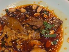 -渝信川菜 · 川味家常菜(财富购物中心店)