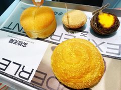 咸蛋黄流沙包-好利来(上海虹桥新天地Lab主题店)