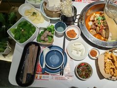 -左庭右院鲜牛肉火锅(七宝领展广场店)