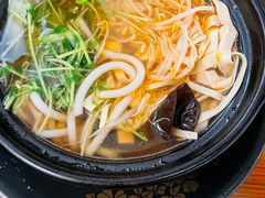 -丽虹云南过桥米线(兴工街店)