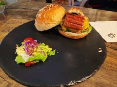 -HIGH FIVE哈福手工汉堡(桂林路店)