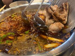 -肖肖酸萝卜鱼火锅(总店)