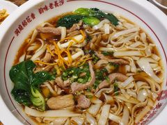 -呷佬·长沙手工米粉(金沙江路店)