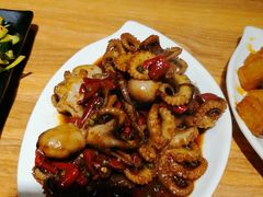 网红小章鱼-嗨辣小聚·盘锦河蟹·海鲜烧烤龙虾(盘锦十年好店)