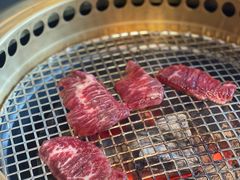 -铭牛烧肉·和牛海鲜自助(高新月牙湖店)