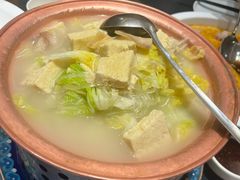 白菜叶炖冻豆腐肉-新乾隆酒楼(帝景园店)