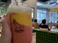 霓虹-丹礼糖甜品