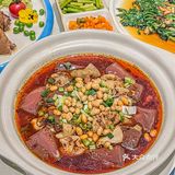炸八块，这都是招牌 包括吃饭之前会有开胃小菜