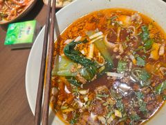 -顺溜·手工刀削面·黑金店(铜锣湾店)