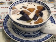 -广信牛奶甜品世家(台东店)