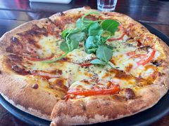 -12 Rocks Beach Bar Cafe