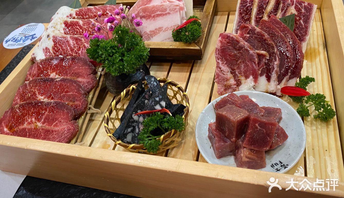 打卡家门口的富士烧肉