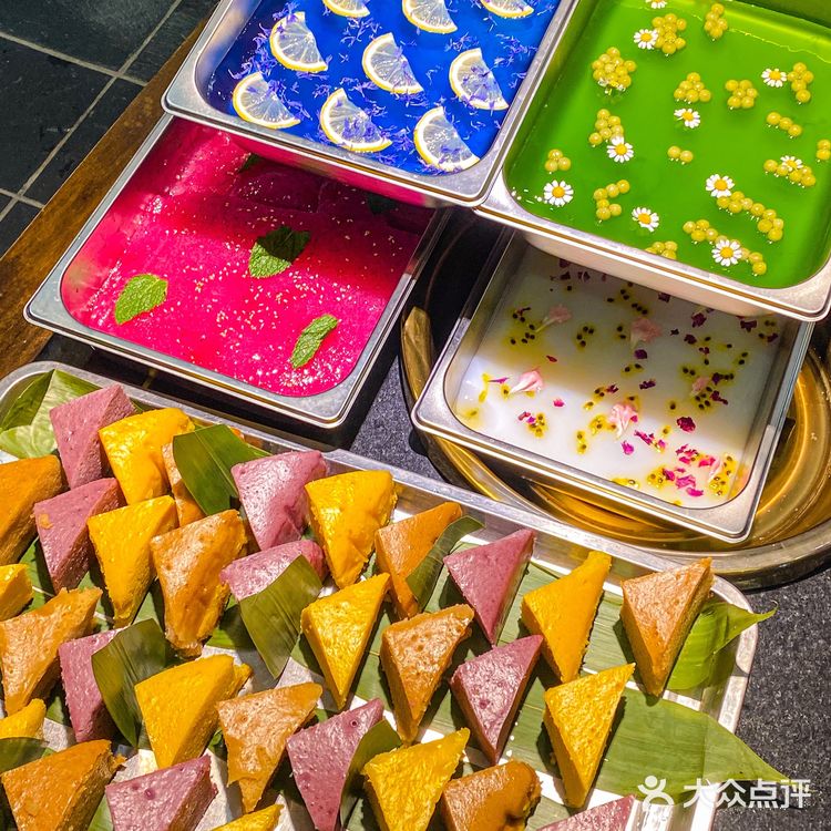 穿城三十公里也要来吃的老火锅！五彩冰粉绝绝子！