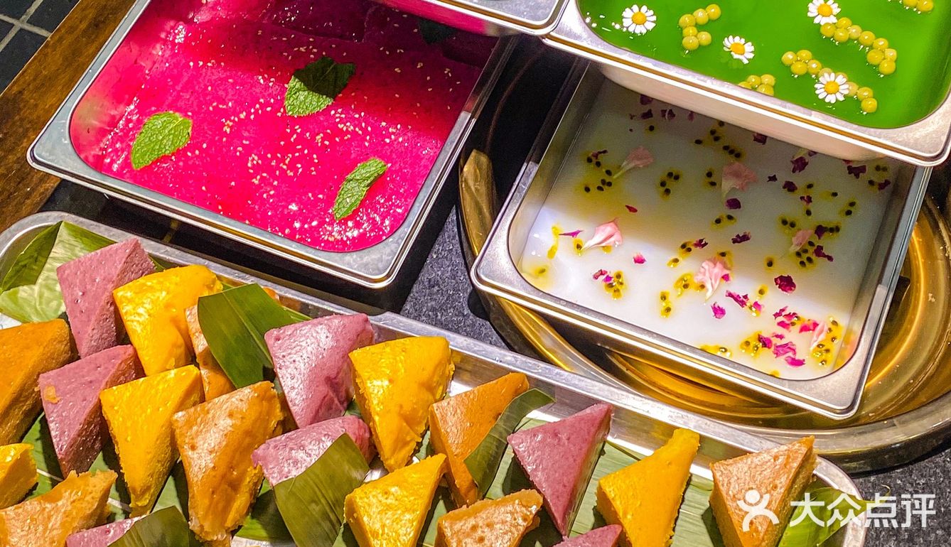 穿城三十公里也要来吃的老火锅！五彩冰粉绝绝子！