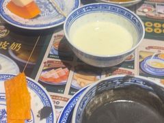 -广信牛奶甜品世家(台东店)