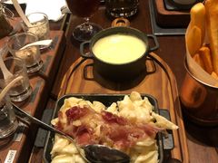 -恰餐厅及酒吧 CHAR Bar & Grill (北京丽都皇冠假日店)