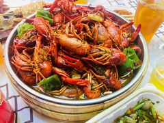 十三香龙虾-云晓光头烧烤吧(川沙绿地店)