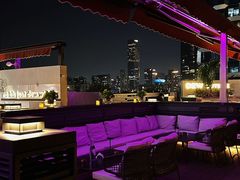 -DEW Lounge(深圳湾店)