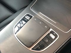 -天津波士信达奔驰4S店(卫津南路店)