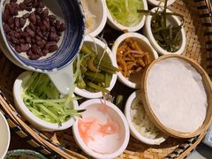 -包整·丝娃娃(一览甲秀楼风景店)