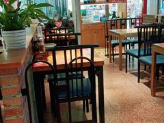 大堂-怪噜范·老贵阳街头名小吃(数博万达店)