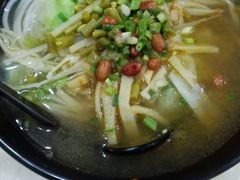 -龙记桂林米粉(财满街店)