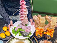 -得意咚瓜·顺德鱼生·冬瓜火锅(深圳首店)